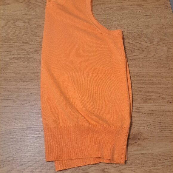 Ricki's Sleeveless layering sweater - Picture 3 of 5